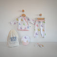 Resmi Galeri görüntüleyiciye yükleyin, Yenidoğan Bebek Hastane Çıkış Seti 4 Parça - Rainbow Lapin Pink