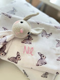 Resmi Galeri görüntüleyiciye yükleyin, 2’li Müslin Bebek Örtüsü – Iconique Lapin ve Cotton Grey - 100x100 cm