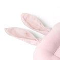 Resmi Galeri görüntüleyiciye yükleyin, Müslin Bebek Emzirme Yastığı - Innocent Pink
