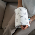 Resmi Galeri görüntüleyiciye yükleyin, Pratik Silindir Emzirme Kol Destek Yastığı - Bébé Lapin Rose

