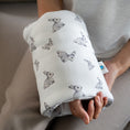 Resmi Galeri görüntüleyiciye yükleyin, Pratik Silindir Emzirme Kol Destek Yastığı - Bébé Lapin Rose
