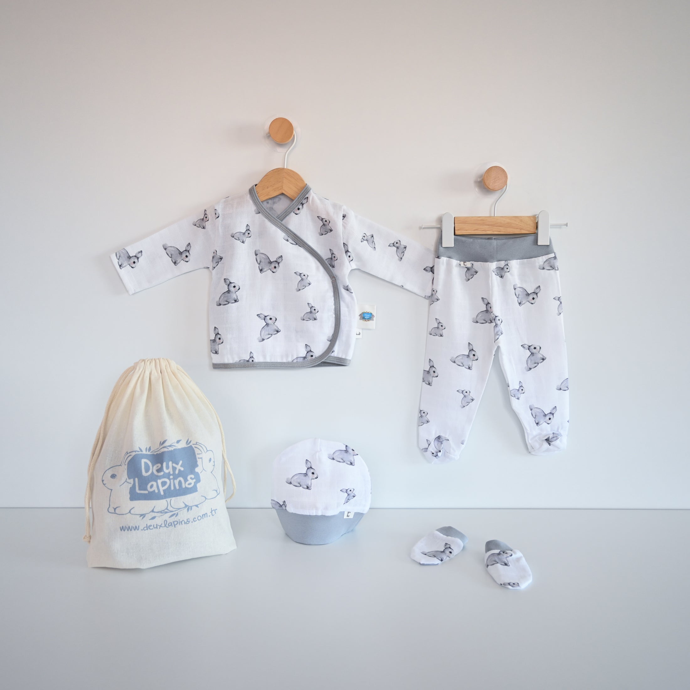 Yenidoğan Bebek Hastane Çıkış Seti 4 Parça - Iconique Lapin