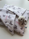 Resmi Galeri görüntüleyiciye yükleyin, Müslin Bebek Yastığı - Bébé Lapin Rose
